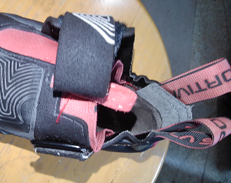 かかと内部補強